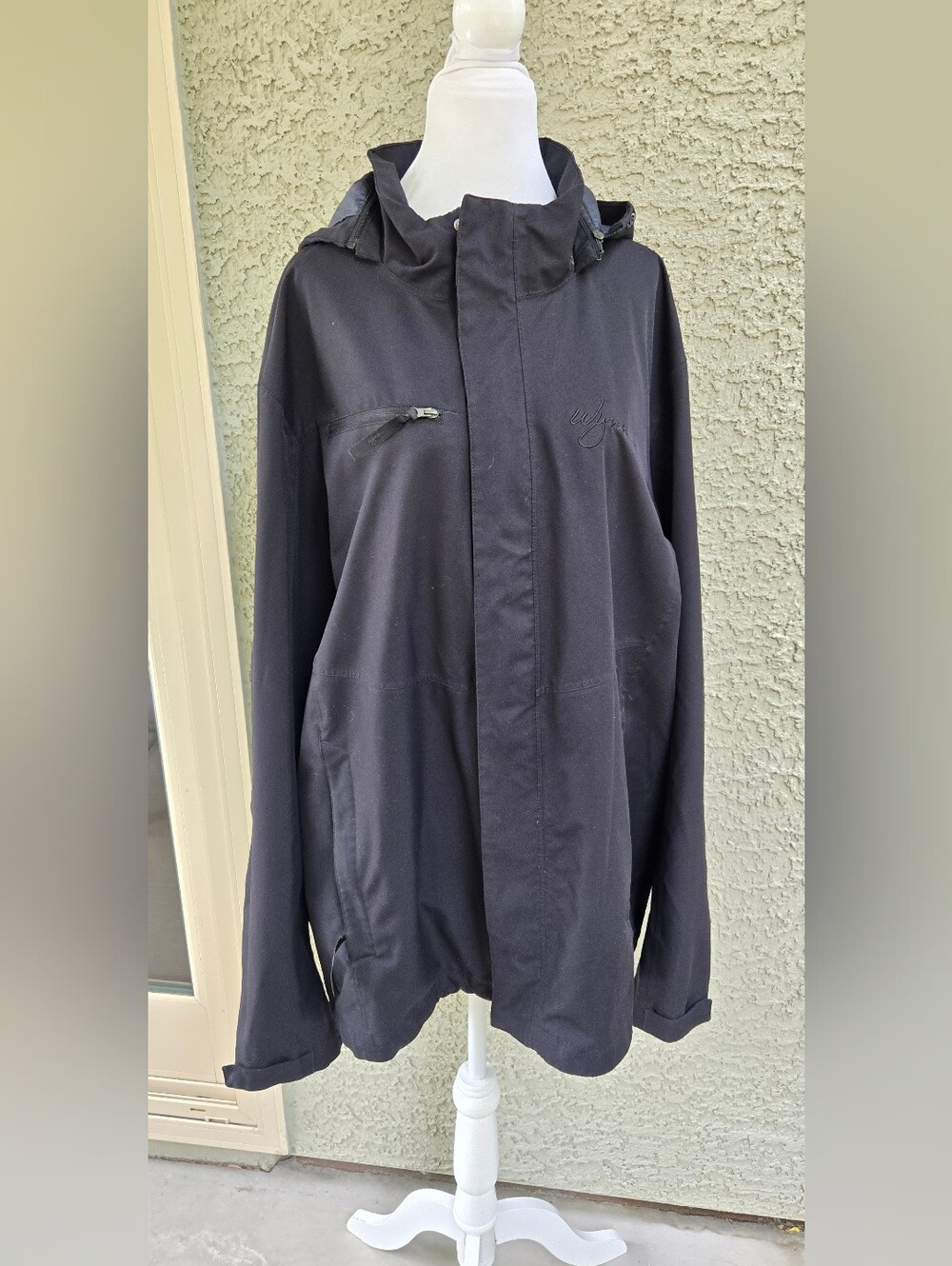 Wynn Las Vegas Black Hooded Jacket - Lightweight Outdoor Coat